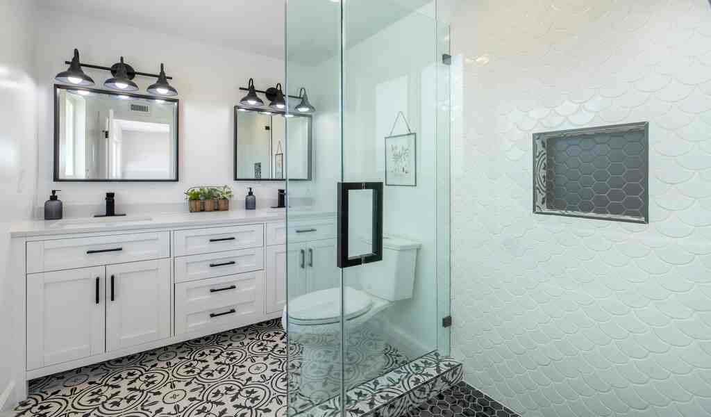 Looking to upgrade your home with premium cabinetry? At VTF Cabinets, we specialize in luxury kitchen cabinets in Melbourne, Custom Bathroom Vanities, and garage storage solutions designed for modern Melbourne living. Based in Craigieburn, we proudly serve surrounding suburbs including Roxburgh Park, Epping, Greenvale, Broadmeadows, Thornbury and greater Northern Melbourne.
