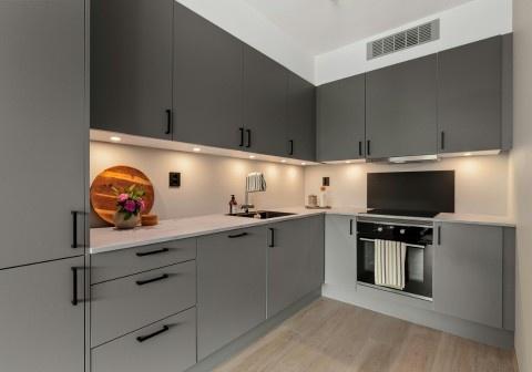 Cabinet Makers Airport West designing custom cabinetry Melbourne and custom cabinets Melbourne to increase property value with premium storage solutions