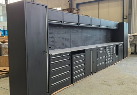 Industries served by Commercial Cabinet Makers Essendon including offices, retail stores, medical clinics, hospitality venues, and workplaces