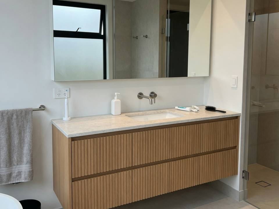 bathroom cabinet makers in Melbourne